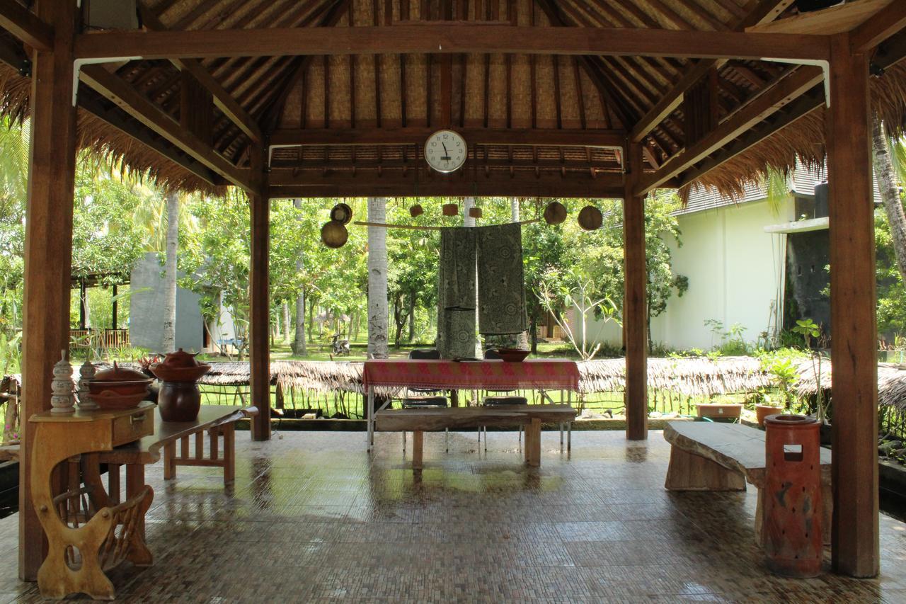 Gondang Beach Hotel Gili Trawangan Buitenkant foto