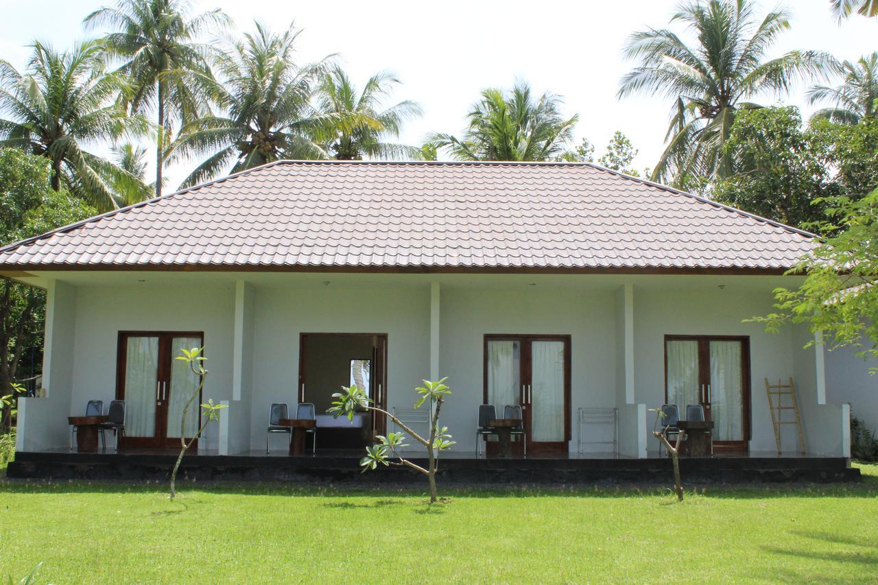Gondang Beach Hotel Gili Trawangan Buitenkant foto