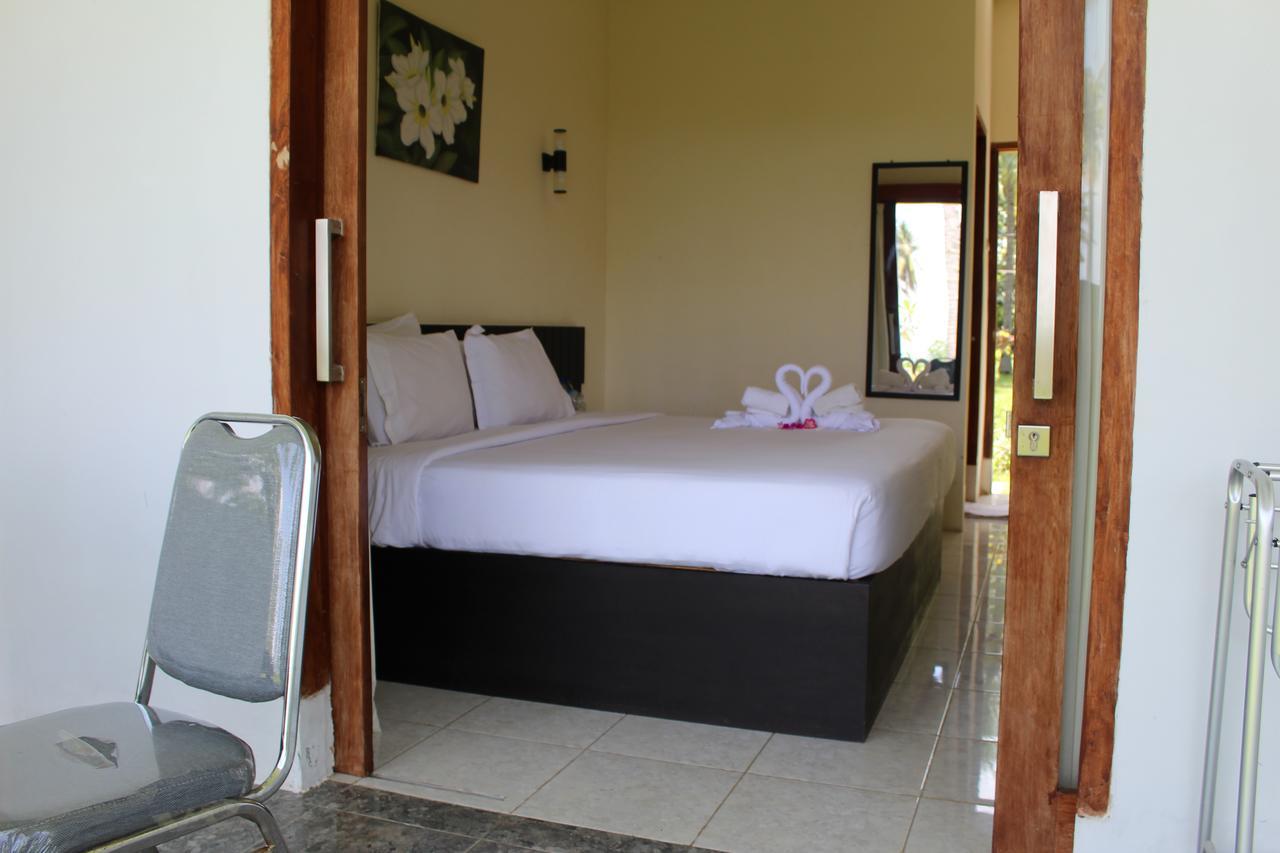 Gondang Beach Hotel Gili Trawangan Buitenkant foto