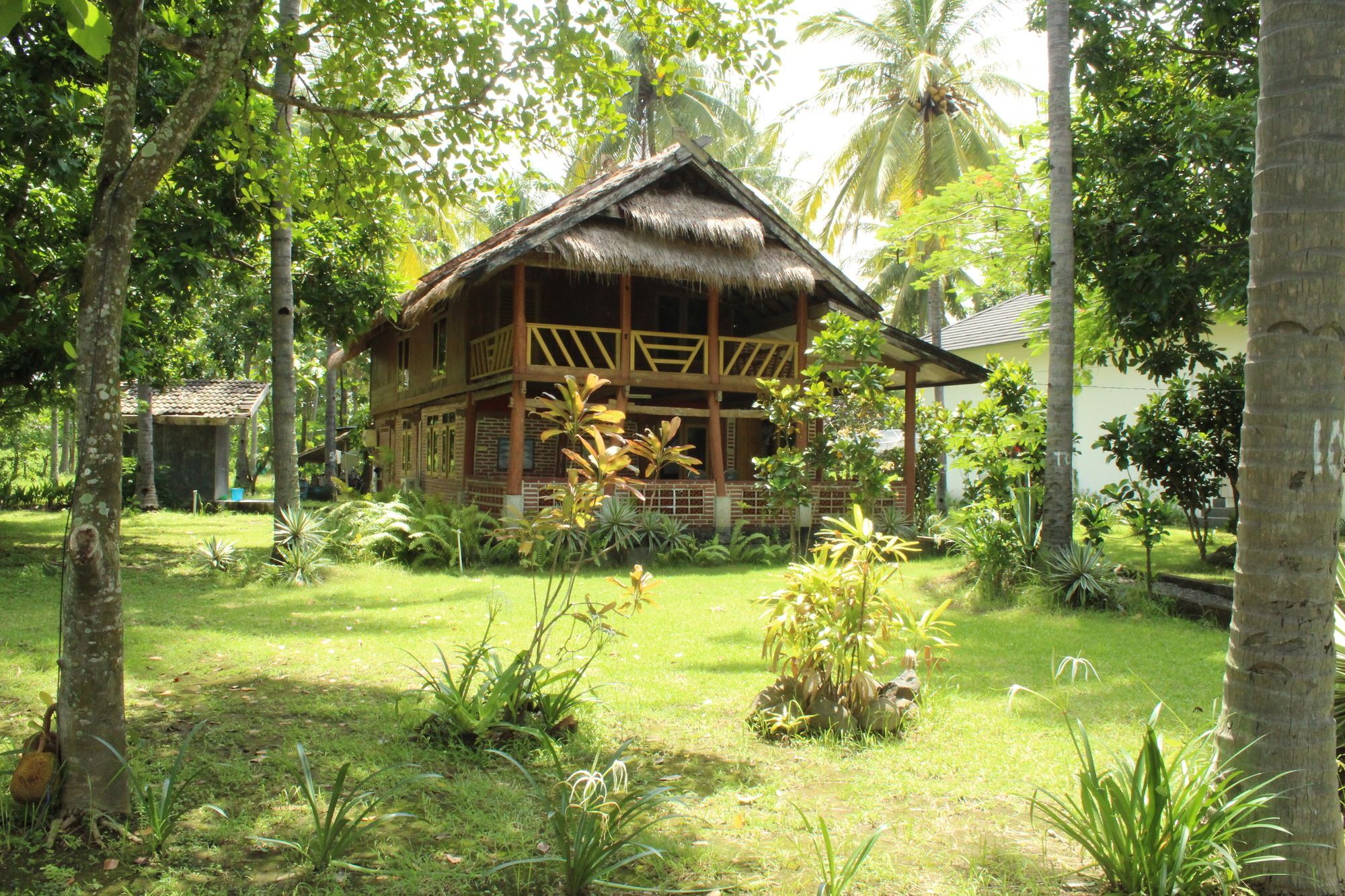 Gondang Beach Hotel Gili Trawangan Buitenkant foto